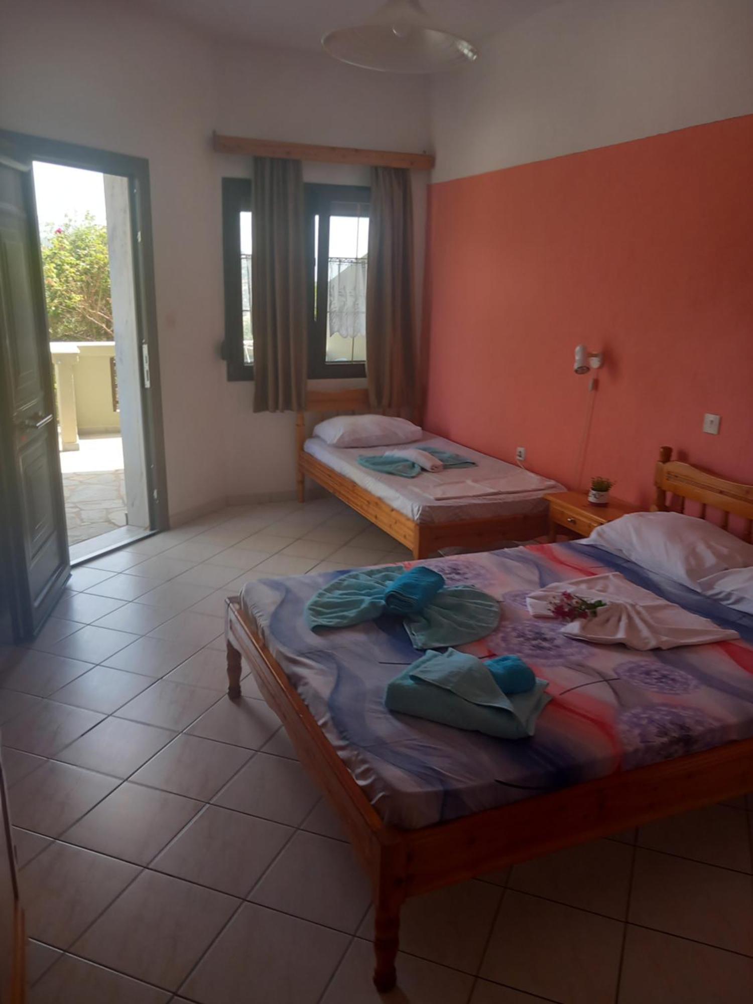 Giola Aparments And Studios 2 Astris Ngoại thất bức ảnh