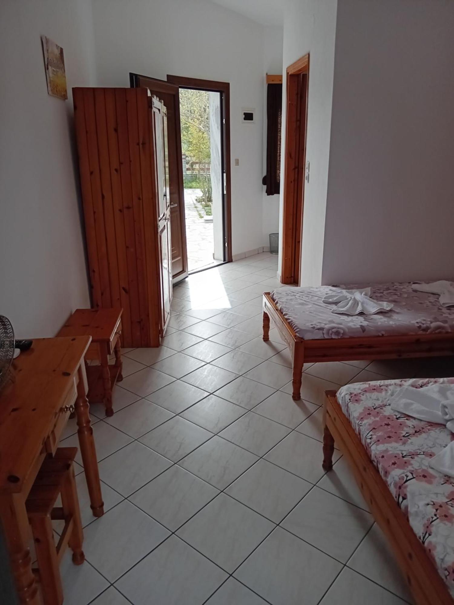 Giola Aparments And Studios 2 Astris Phòng bức ảnh