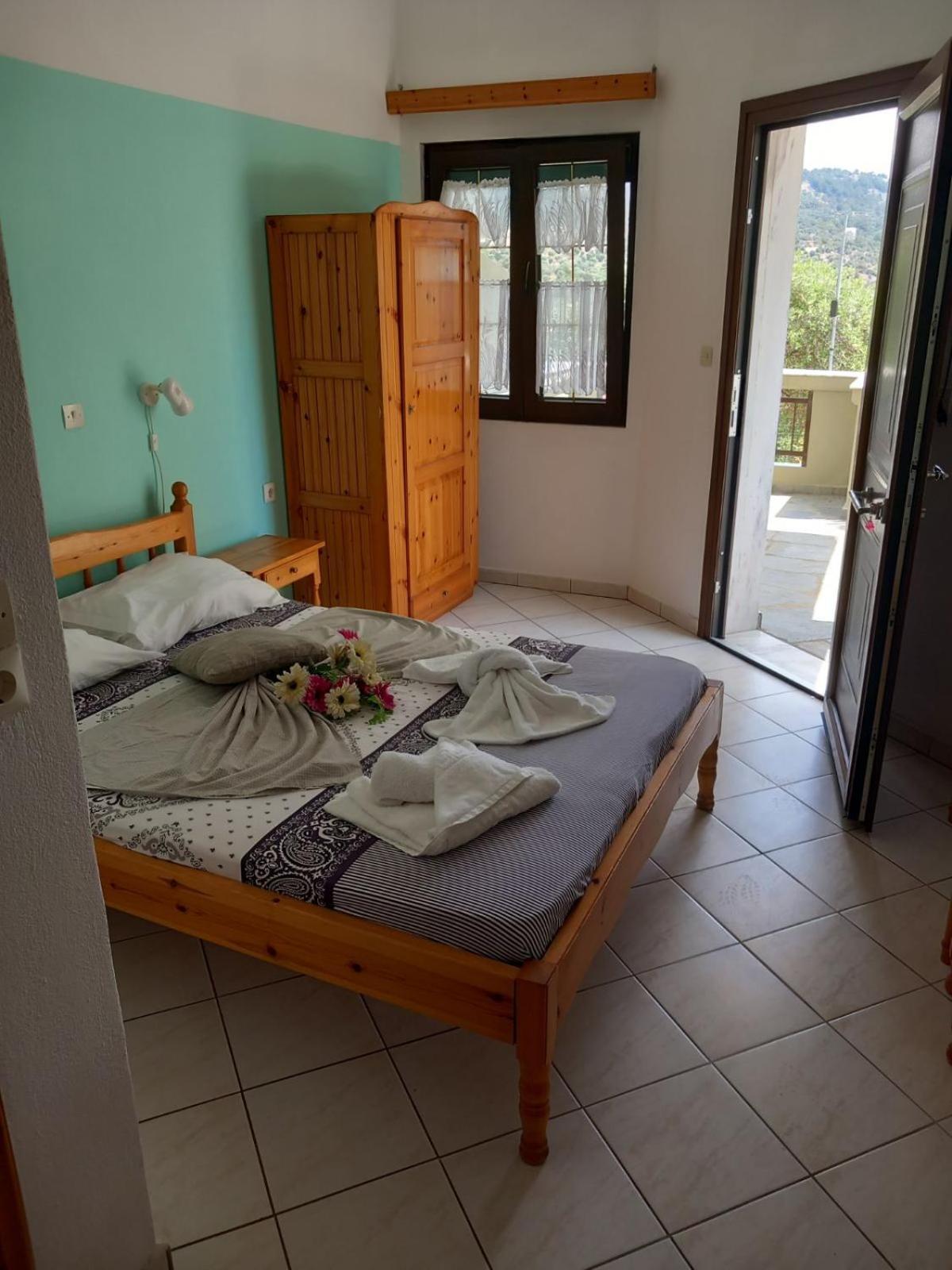 Giola Aparments And Studios 2 Astris Ngoại thất bức ảnh